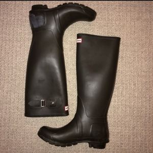 HUNTER BOOTS